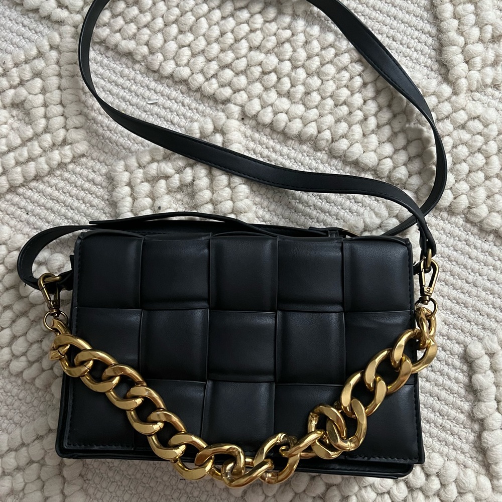 Black Chain purse